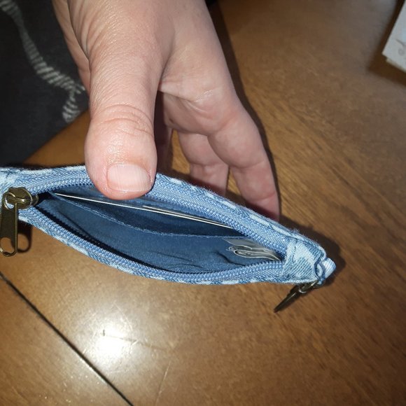 Brand New coin purse/ card holder *FREE WITH PURCHASE* - Picture 3 of 3